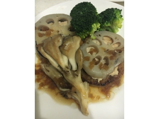 鶏ひき肉のレンコン挟み焼き