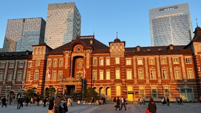 帰り道に東京駅を通って帰るのも...いとをかし。