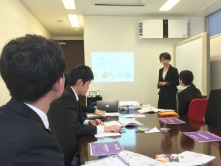 「新卒説明会＆座談会を開催しました♪」