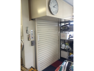 社内エレベーター