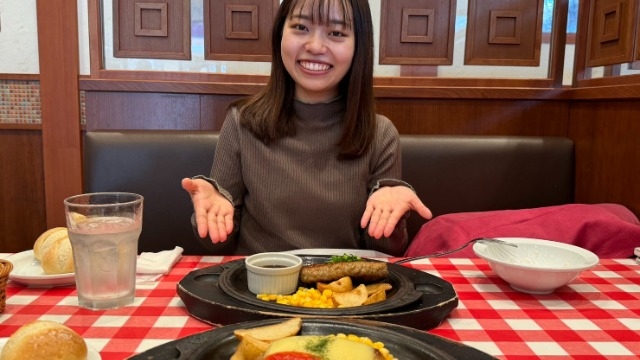 Kさんとミーティングのご褒美ランチ！ジューシーハンバーグに舌鼓