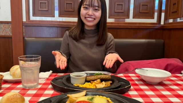 Kさんとミーティングのご褒美ランチ！ジューシーハンバーグに舌鼓