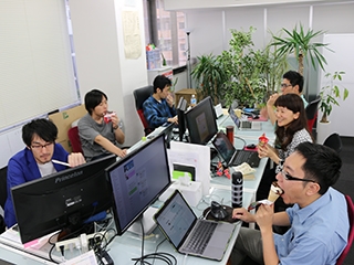 (ﾉ´∀｀)ﾉﾞ祭りだヽ(´∀｀ゞ)祭りだ (*´∀｀)b お祭りだ♪