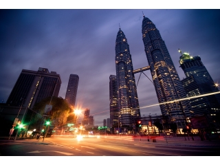 代表・碇に同行し、営業体験する「魂のリングローインターン！in マレーシア」