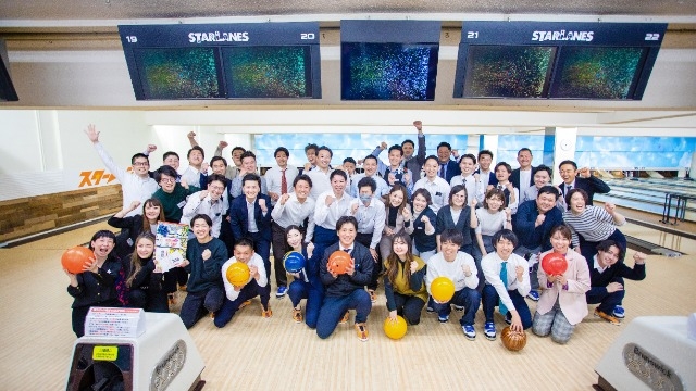 入社式でボーリング!⁉