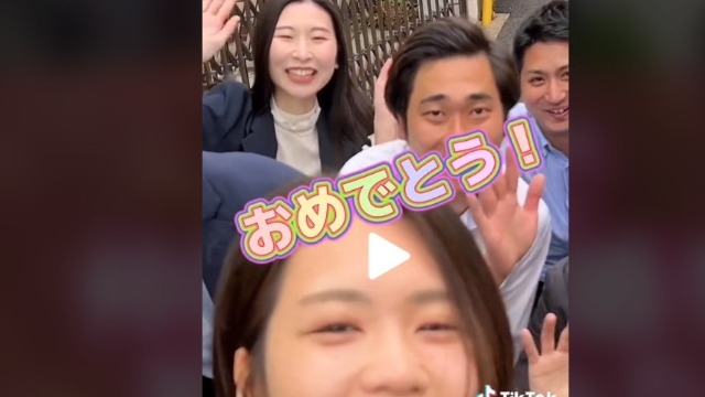 TikTokのご紹介♪就活に役立つ情報/社内の様子など配信しています!