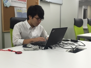 仕事でつらいことや楽しいことを教えて