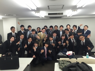 【　株式会社　Step House　定例会議の様子　】