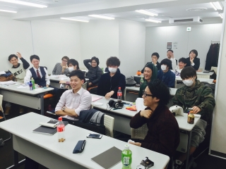 Step Houseは何故営業を教えるのか？