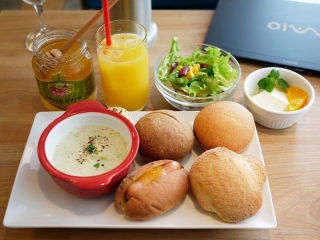 インターン生とランチ☆彡