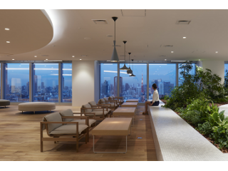 面談や面接のお部屋に向かう途中の…