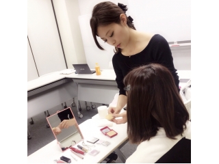 ☆社内メイクアップ講座☆