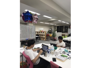 インターン生活躍中