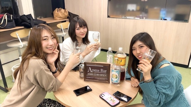 今流行りの社内Barがアプメスにもオープンしました。