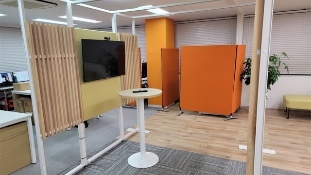 立ちミーティングのメリットとは？