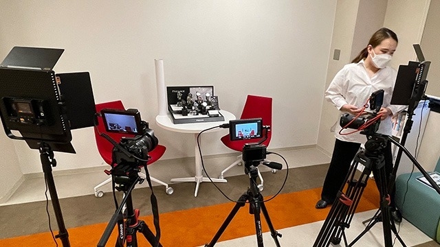 仕事の裏側に潜入～！