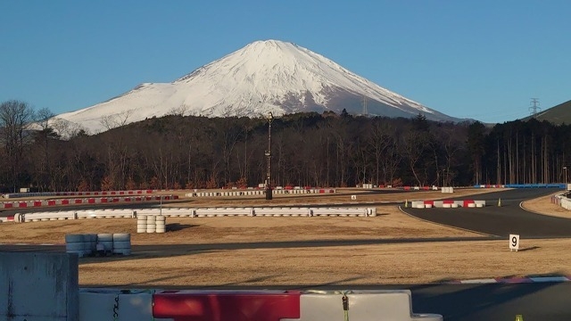 休日は富士山を見ながら…？