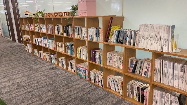 蔵書数は5,700冊！