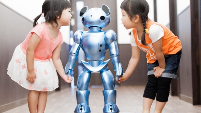子ども達の安全と成長を見守る保育ロボット！保育×ICTって？