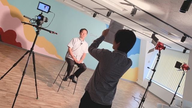 今、ADになってます（笑）