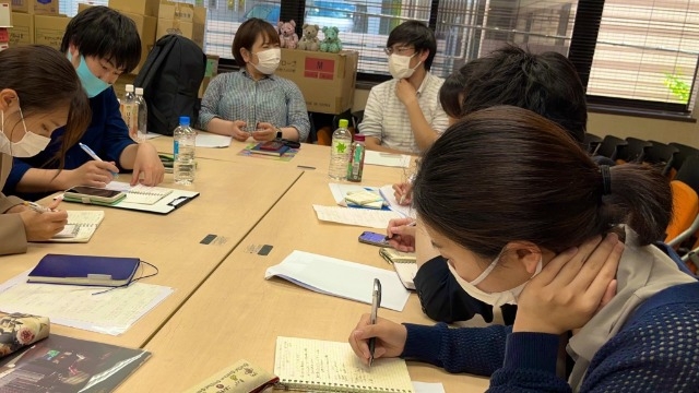 【23卒・24卒必見】介護職でも営業研修⁈シニアマーケティングの会社