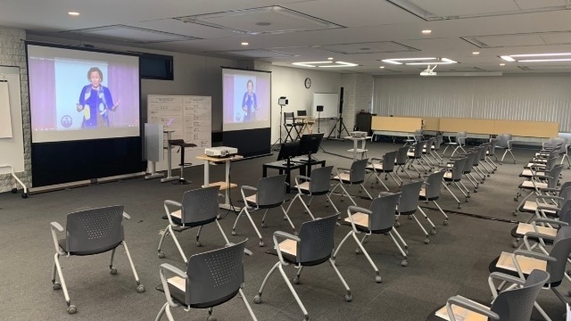 【大型】海外セミナー、始まる。