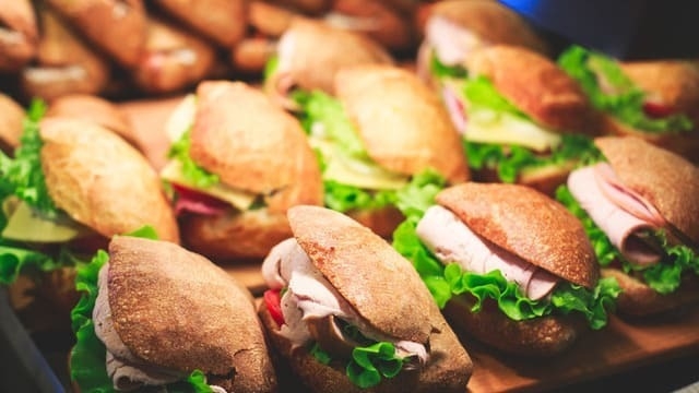 伊勢丹のデパ地下でマーケティングを勉強する