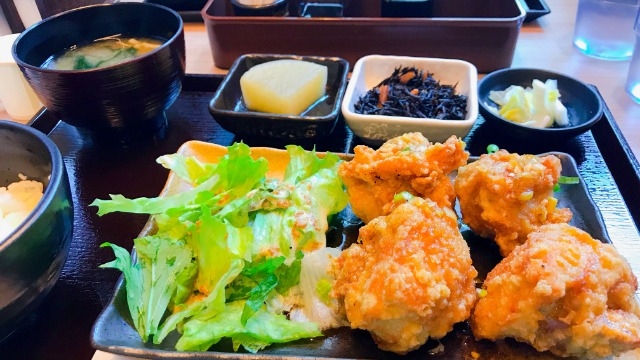 インターン生＆社員交流ランチ♪　