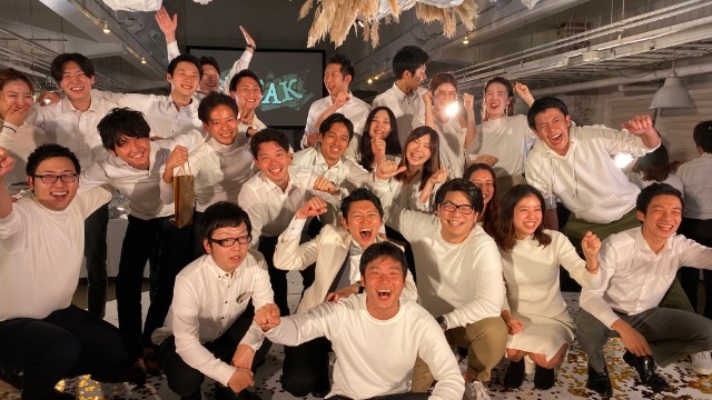 ご興味を持っていただいた方！まずはWEB会社説明会にご参加ください！