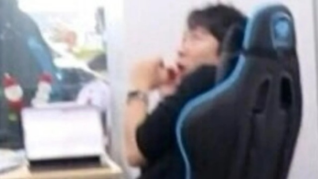 【社長ドッキリ】鳥とアソビゴコロ投げ入れてみた。