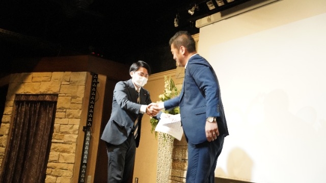 【新卒インタビュー・・・歴代1位で新人賞！？】