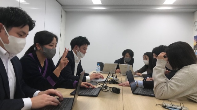 会議風景をお届けします！