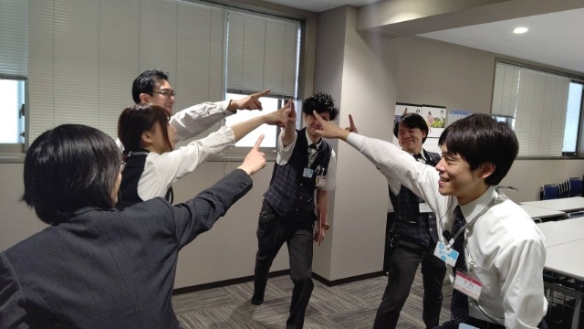 元気いっぱいの朝礼（みんな一致団結！）