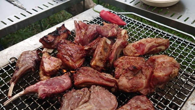 よく遊び、よく働き、よく食べる