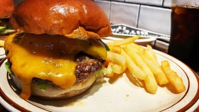 新宿オフィス近くのランチ紹介！