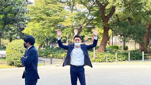 太陽にも砂浜にも勝てる社長