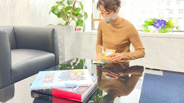 雨の日でも輝く机