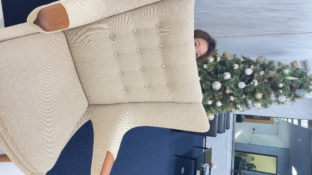 高級ソファーと隠れ○○さん