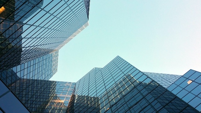 「企業」に合わせていませんか？