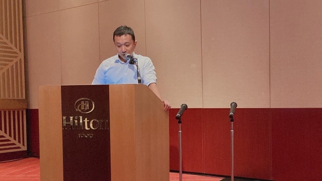 四半期会議は食事をしながら！