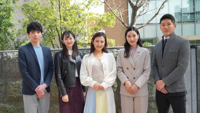 就活中の服装どうしてる？？？