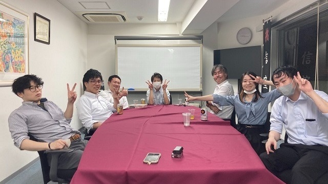 月1度の全体会議＆懇親会