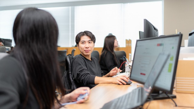 面接官に「おっ」と思わせる。マーケティング思考で作る”伝わる志望動機”の3ステップ