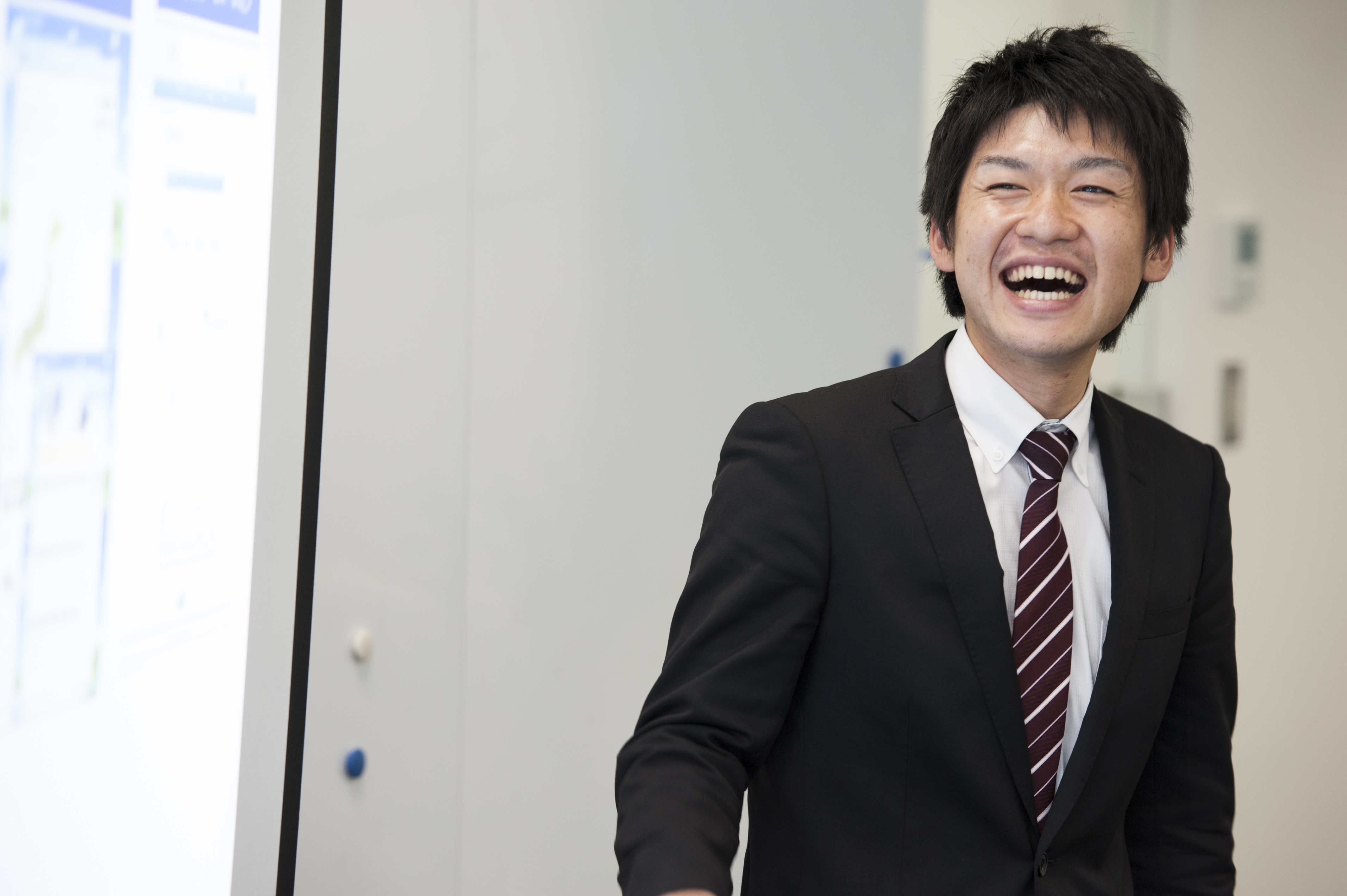 facebookで最新の採用情報を入手☆