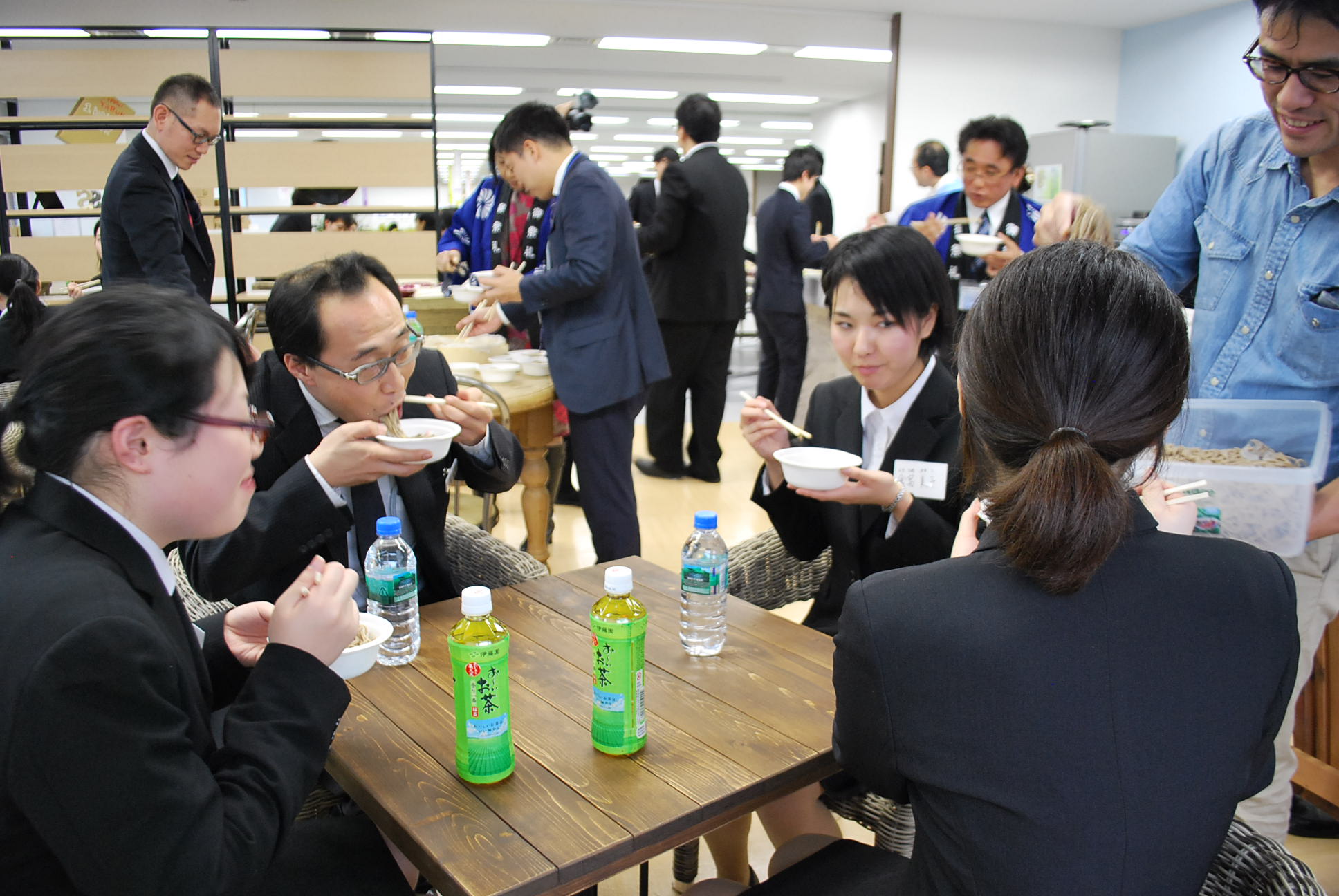 説明会参加者の皆様と一緒に年越しそばイベント開催！
