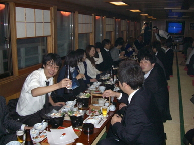 今日はGW（平日ですが）ということで。