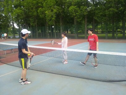 テニスの話にかぶせます