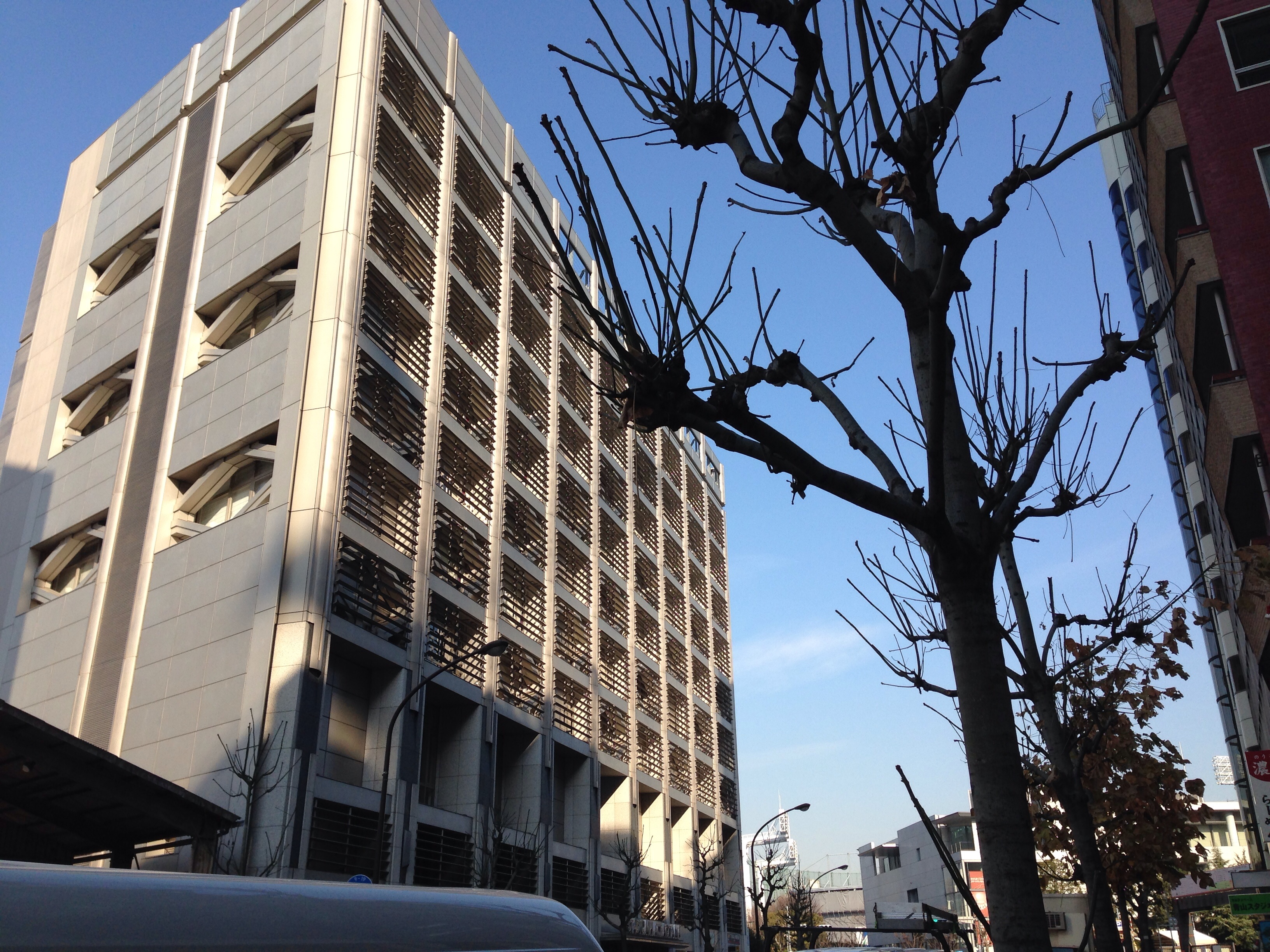 今日は午後から雨ですね。