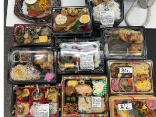会社の福利厚生で
お弁当が330円で食べられます！