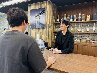 チームを率いてくれている営業リーダーは20代。何でも相談し合っています。